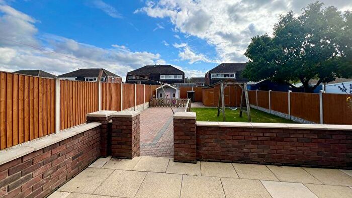 2 Bedroom Semi-Detached House For Sale In South View, Broughton, DN20