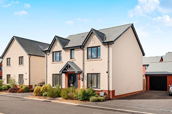 4 Bedroom Detached House For Sale In Victoria Mead, Exeter, EX3