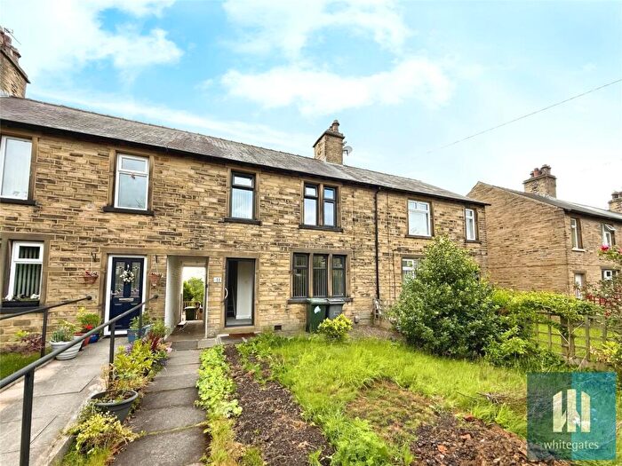 3 Bedroom Terraced House To Rent In Smiths Avenue, Marsh, Huddersfield, HD3