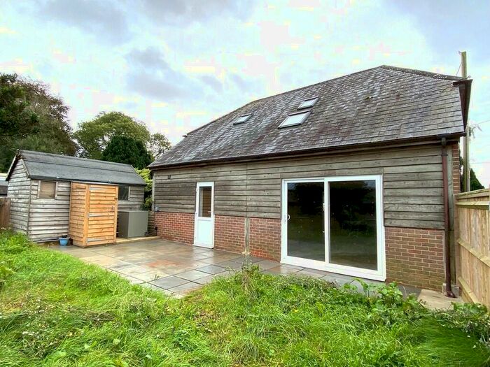 2 Bedroom Cottage To Rent In Lycroft Annexe, SO32