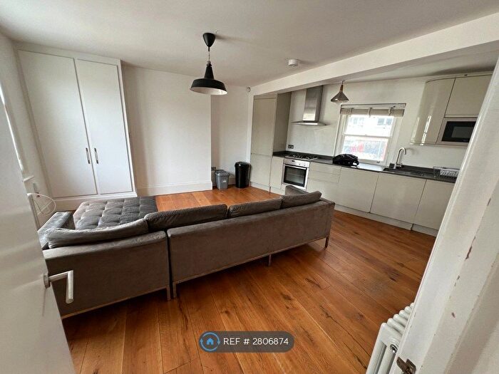 4 Bedroom Maisonette To Rent In Listria Park, London, N16