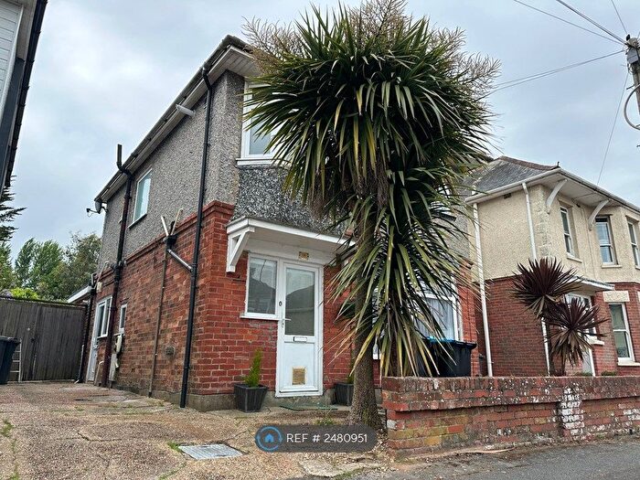 1 Bedroom Flat To Rent In Cherford Road, Bournemouth, BH11