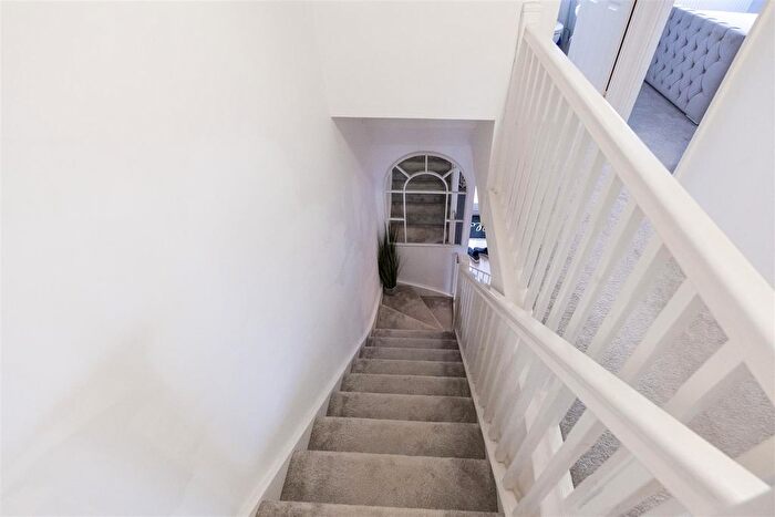 3 Bedroom Terraced House For Sale In Hawkins Way, Helston, TR13