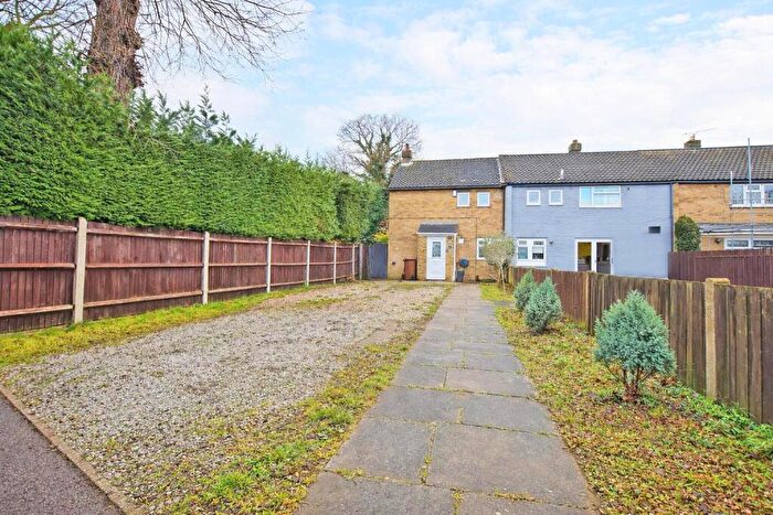 3 Bedroom End Of Terrace House For Sale In Gorse Avenue, Chatham, ME5