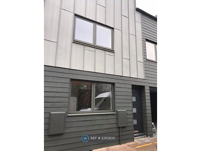 2 Bedroom Terraced House To Rent In Tripps Mews, Manchester, M20