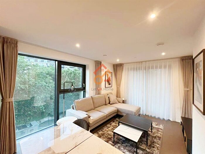 2 Bedroom Flat To Rent In Hawksbury Heights, Hewson Way, London, SE17