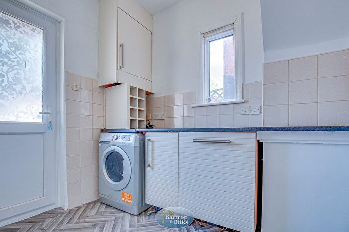 3 Bedroom Detached House For Sale In Anston Avenue, Worksop, S81