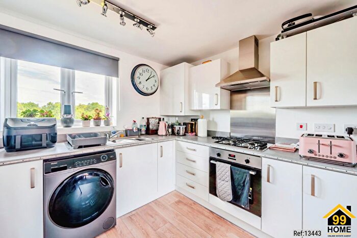 1 Bedroom Flat For Sale In Elderflower Drive, Emersons Green, Bristol, BS16