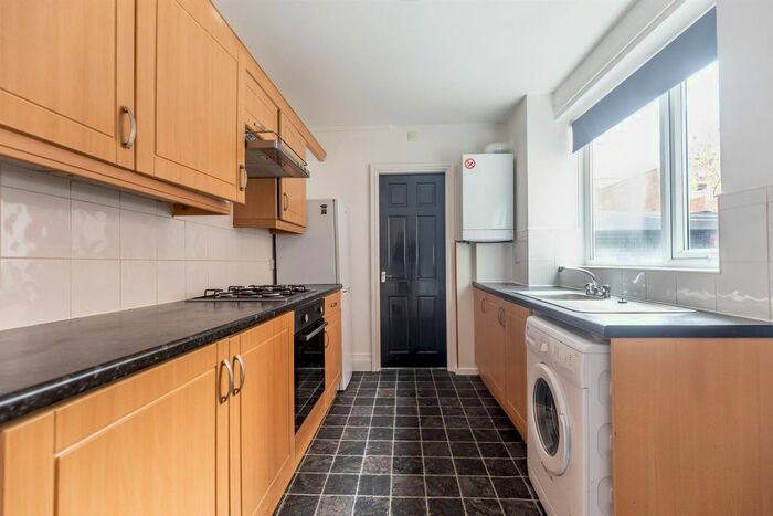 2 Bedroom Flat To Rent In Tamworth Road, Arthurs Hill, NE4
