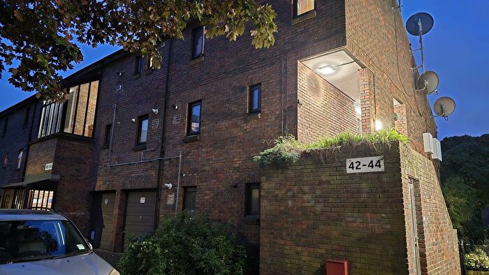 2 Bedroom Terraced House To Rent In Stonebridge Road, London, N15