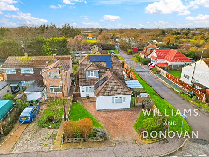 5 Bedroom Detached House For Sale In Pound Lane, Bowers Gifford, SS13