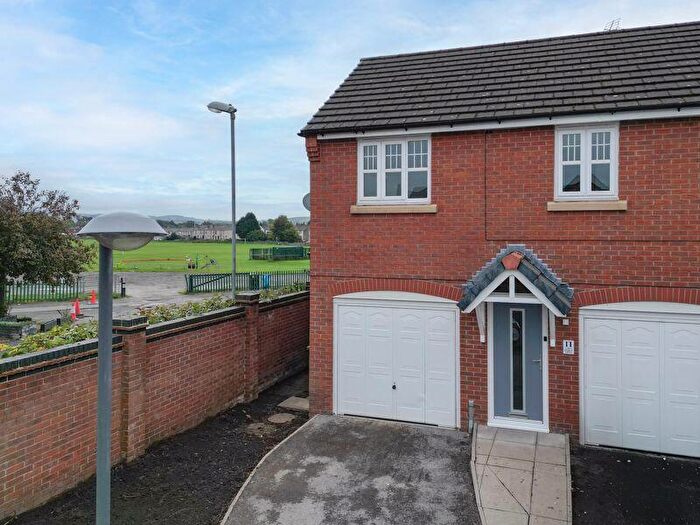2 Bedroom Coach House For Sale In Coppy Bridge Drive, Firgrove Rochdale, OL16