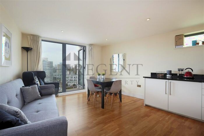 2 Bedroom Apartment To Rent In Parkview Apartments, Chrisp Street, E14