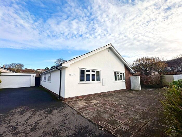 4 Bedroom Bungalow For Sale In Farm Road, Hutton, Weston-Super-Mare, Somerset, BS24