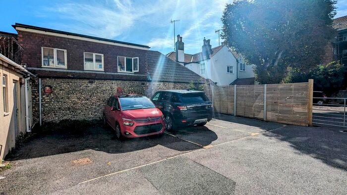 Garage / Parking To Rent In High Street, Rottindean, Brighton, BN2