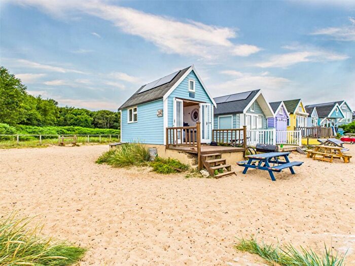 1 Bedroom Detached House For Sale In Mudeford Spit, Christchurch, BH23