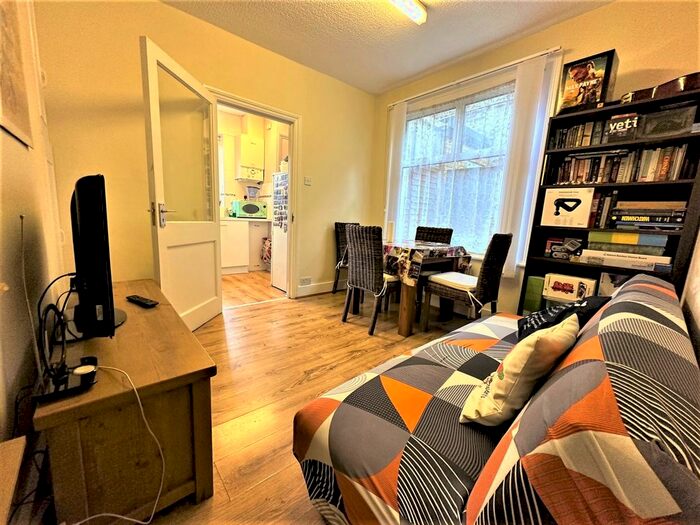 1 Bedroom Maisonette To Rent In Sellincourt Road, London, SW17