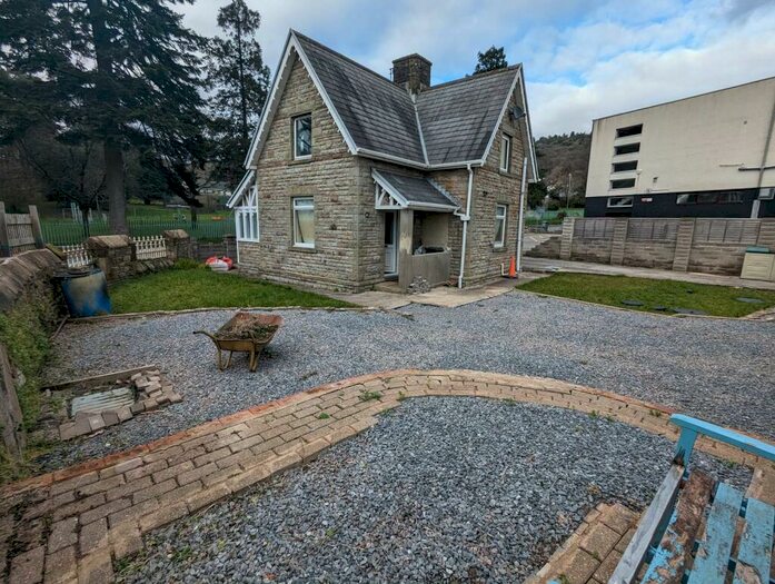 3 Bedroom Detached House To Rent In Lodge Drive, Baglan, Port Talbot, Neath Port Talbot., SA12