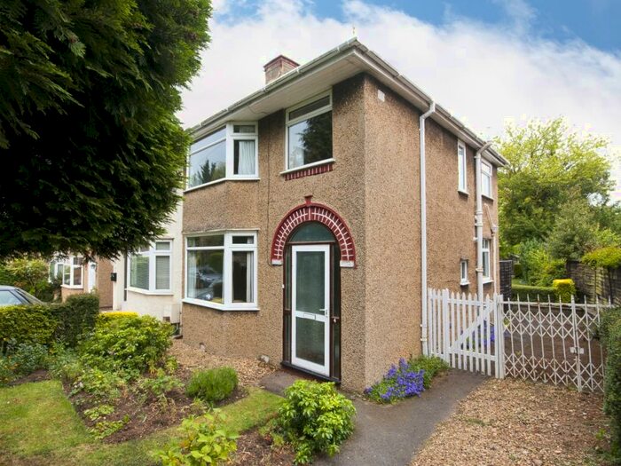 3 Bedroom Semi-Detached House To Rent In Brookfield Crescent, Oxford, OX3