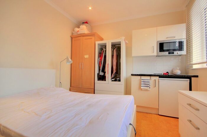 Studio To Rent In Abbey Hall, Abbey Square, Reading, Berkshire, RG1
