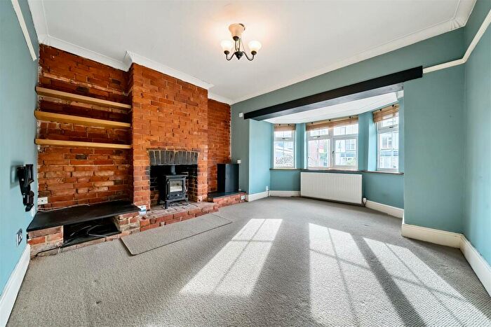 2 Bedroom Semi-Detached House For Sale In Pinewood Avenue, Crowthorne, Berkshire, RG45