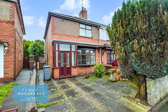 3 Bedroom Town House For Sale In Wignall Road, Sandyford, Stoke-On-Trent, ST6