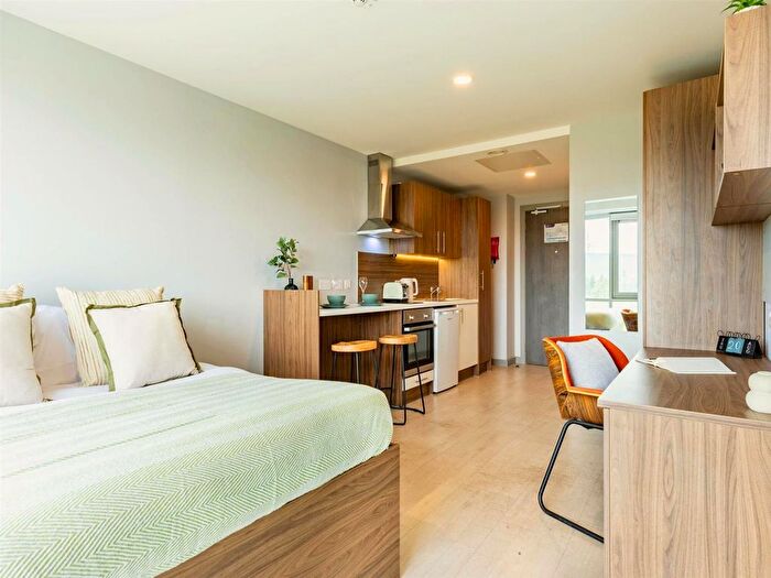 Studio To Rent In Castlebank Street, Glasgow, G11