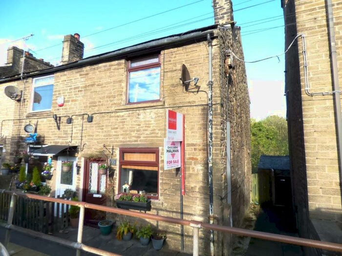 2 Bedroom End Of Terrace House To Rent In Buxton Road; Furness Vale., SK23