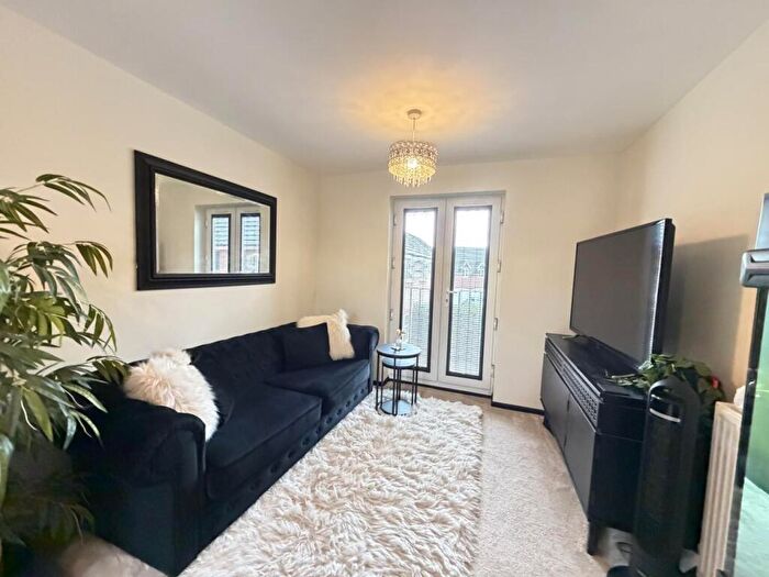 1 Bedroom Flat For Sale In Pickering Close, LE9