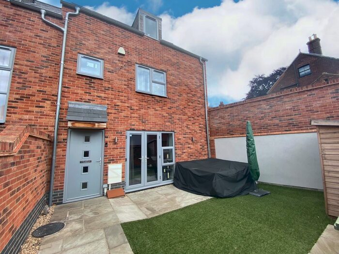 3 Bedroom End Of Terrace House For Sale In Vincent Court, Dereham, NR19