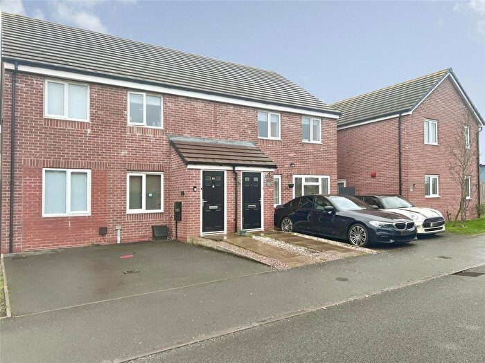 4 Bedroom Semi Detached House For Sale In Mannion Avenue, Coventry, West Midlands, CV6