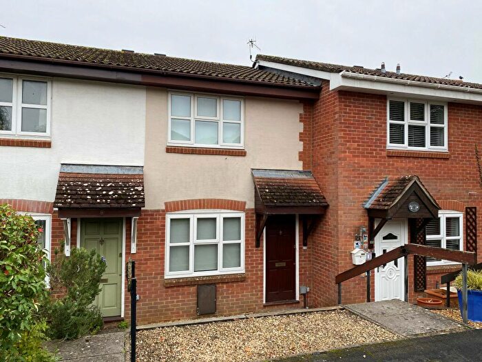 2 Bedroom House To Rent In Clover Way, Romsey, SO51