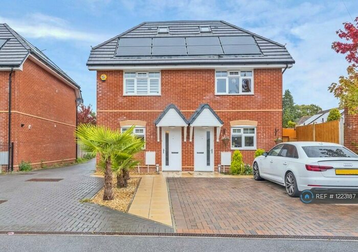 3 Bedroom Semi-Detached House To Rent In Milne Road, Poole, BH17