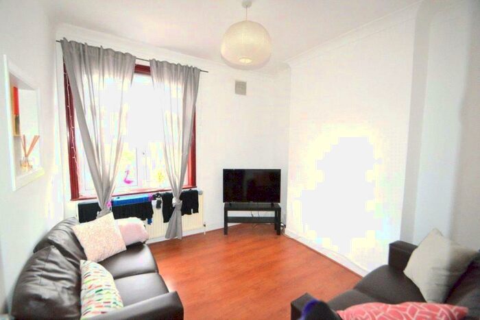 2 Bedroom Apartment To Rent In Crouch Hill, London, N4