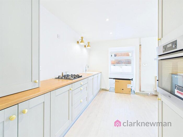 3 Bedroom Maisonette For Sale In High Street, Old Harlow, CM17