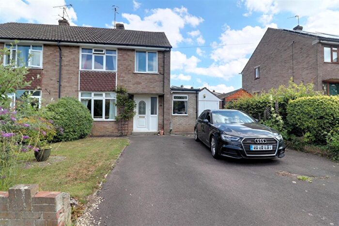 3 Bedroom Semi-Detached House For Sale In Bath Road, Kings Stanley, Stonehouse, GL10