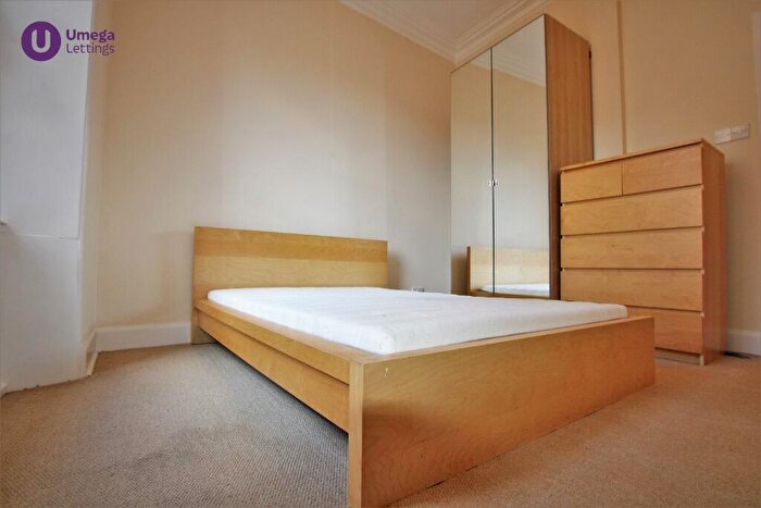 1 Bedroom Apartment To Rent In Sciennes, Meadows, Edinburgh, EH9