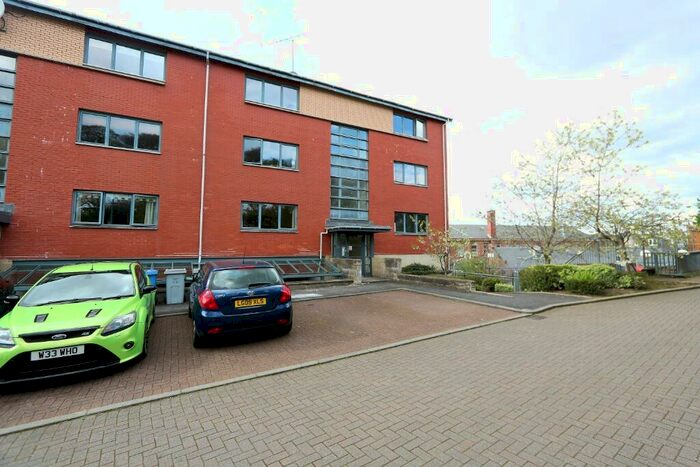 2 Bedroom Flat To Rent In Bellwood Street, Glasgow, G41