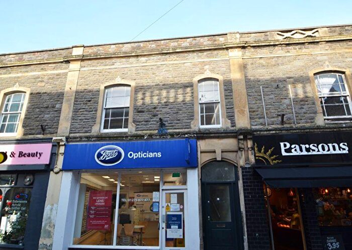 2 Bedroom Flat To Rent In Old Church Road, Clevedon, BS21