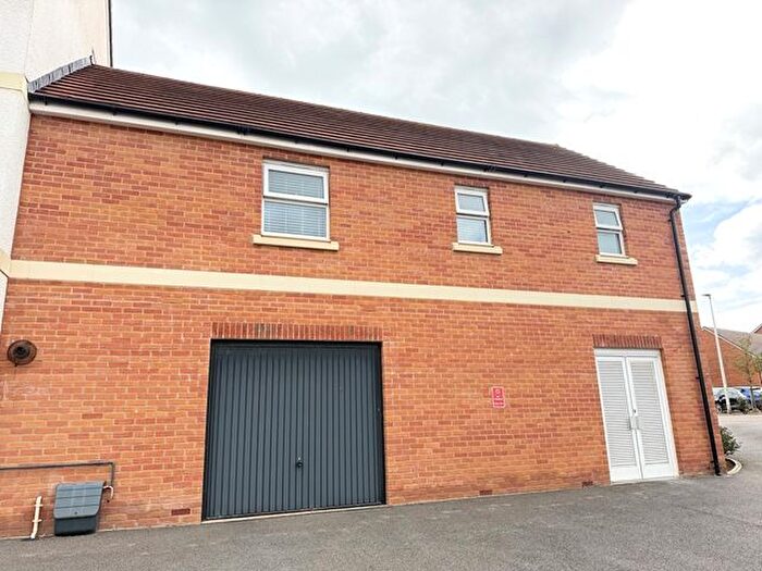 2 Bedroom Flat For Sale In Meadow Acre Road, Gittisham, EX14