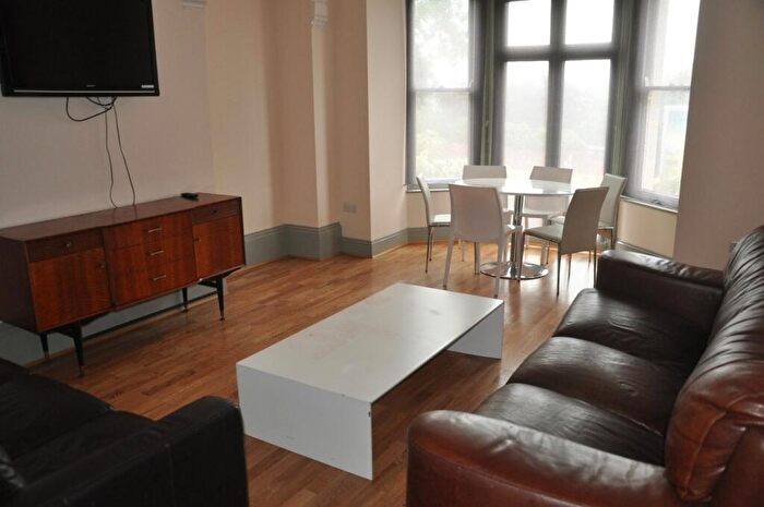 1 Bedroom House To Rent In Talbot Street, Nottingham, NG1