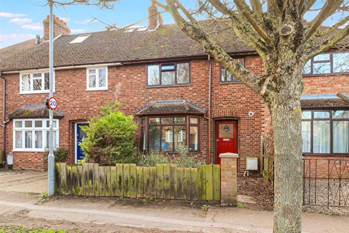 3 Bedroom Terraced House For Sale In Greville Road, Cambridge, CB1
