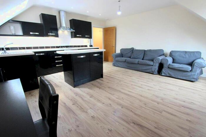 1 Bedroom Flat To Rent In Westfield Lane, Harrow, HA3