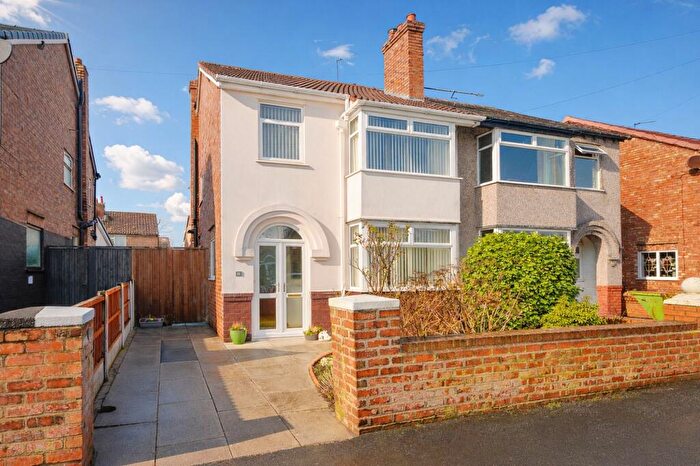 3 Bedroom Semi Detached House For Sale In Caithness Drive, Liverpool, L23