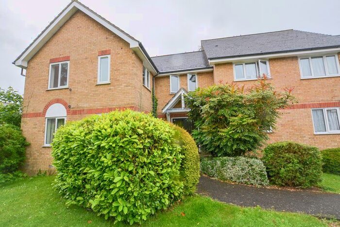 1 Bedroom Flat To Rent In Cambridge Road, Southend-On-Sea, SS1