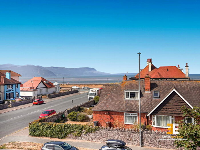 2 Bedroom Flat For Sale In Rhoslan, Great Ormes Road, Llandudno, LL30
