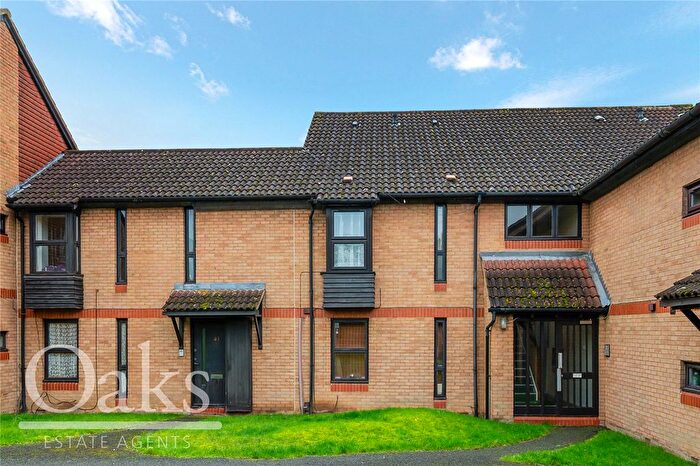 Studio For Sale In Shinners Close, South Norwood, SE25