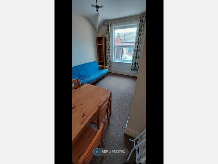 1 Bedroom Maisonette To Rent In Clarendon Park Road, Leicester, LE2