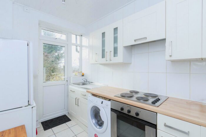 4 Bedroom Terraced House To Rent In Kingslyn Crescent, London, SE19