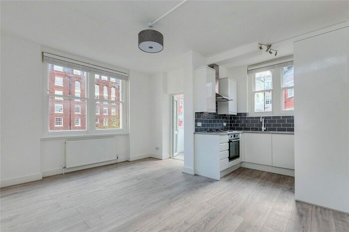 2 Bedroom Flat To Rent In Hurlingham Court, Ranelagh Gardens, SW6